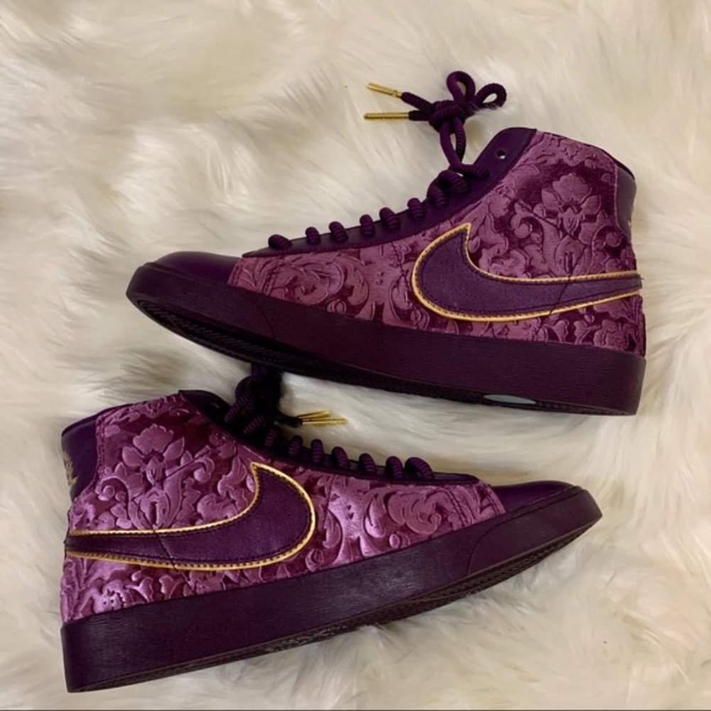 Women’s Nike Blazer Mid Top Sneakers Purple Velvet - Picture 2 of 9